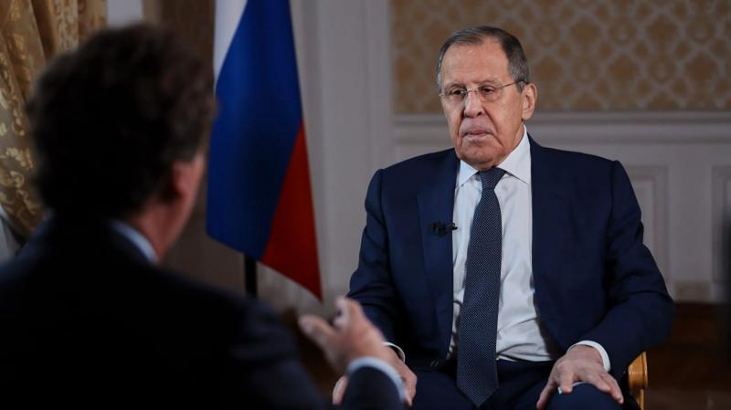 Lavrov Tucker Carlsonnak: Oroszország üzenete a hiperszonikus rakétával érkezett.