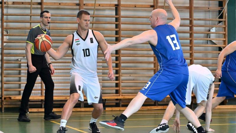 A hétvégén izgalmas összecsapás vár ránk, amikor az Egri KOK és az Egri VSI U19 csapatai találkoznak. Ez a mérkőzés nem csupán a bajnoki cím sorsát dönti el, hanem a fiatal tehetségek jövőjéről is sokat elárul. Ne hagyd ki ezt a kulcsfontosságú eseményt!