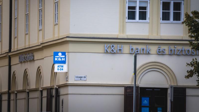 Közel egy napos szünet várható a K&H Bank szolgáltatásaiban, ami alatt a mobilbank funkció nem lesz hozzáférhető. Kérjük, tervezd meg előre pénzügyeidet!