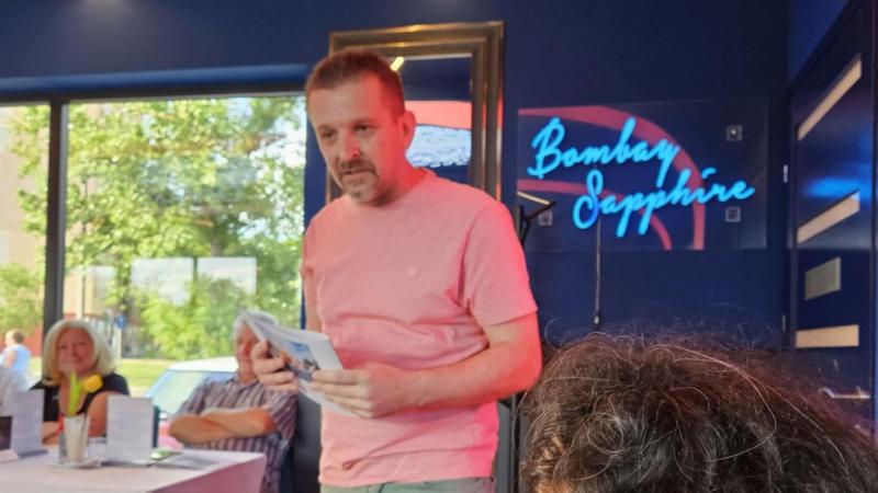 A vízpart varázslatos atmoszférájában mutatkozott be a Mélymerülés legfrissebb lapszáma.