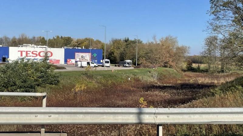 A rendőrség nyilvánosságra hozta, mi zajlott le tegnap a sárvári Tesco környékén.