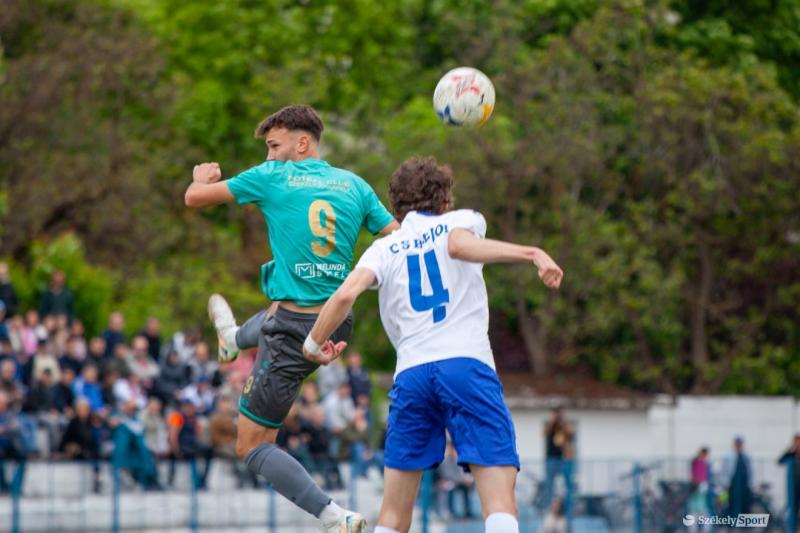 Ezek a csapatok komoly eséllyel pályázhatnak a másodosztályú szereplésre, és közöttük található a Székelyudvarhelyi FC is. | Székely Sport