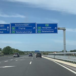 Átütemezik az M7-es autópálya felújítási projektjét.