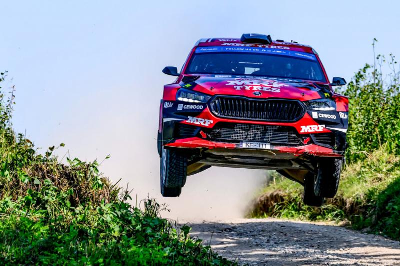 Az ERC szupersztárjai lelkesen üdvözölték Martins Sesks visszatérését a Lengyel Rally izgalmas színpadán.