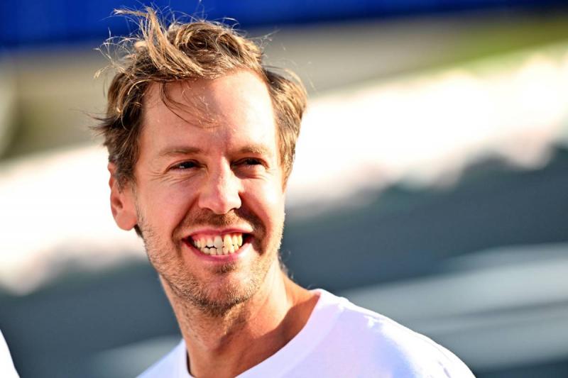 Vettel jövője a Red Bullnál? A pilóta nyitott a lehetőségekre, Marko figyelmeztet | M4 Sport