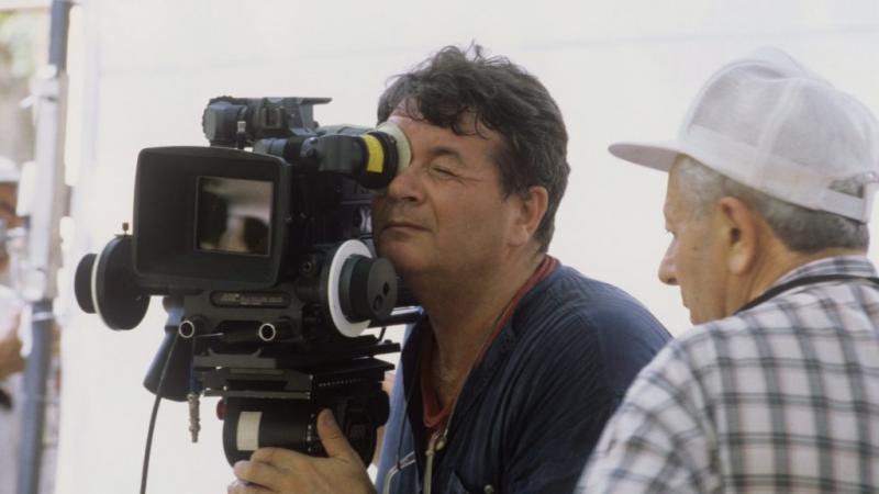 Elhunyt Grunwalsky Ferenc, a Balázs Béla-díjas rendező és operatőr, akinek munkássága mély nyomot hagyott a magyar filmgyártásban. Az alkotó életének és pályafutásának jelentősége mellett emlékezetes filmjei és a művészet iránti elkötelezettsége örökre be