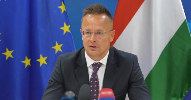 Szijjártó Péter az ukrán katonai vezetők ellen tervez EU-s szankciókat bevezetni.