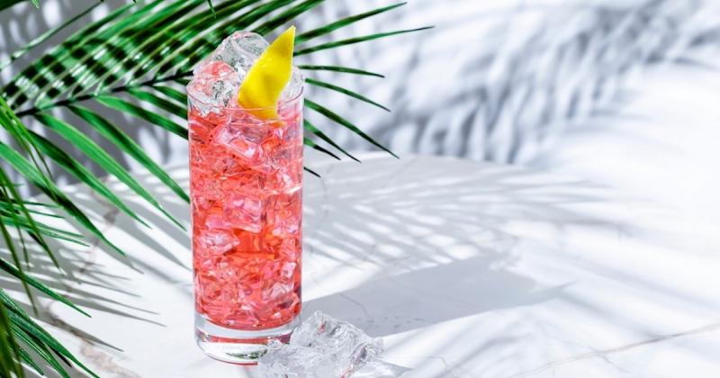 Hagyd magad mögött a margaritát: ez a frissítő koktél most a nyár igazi ásza!