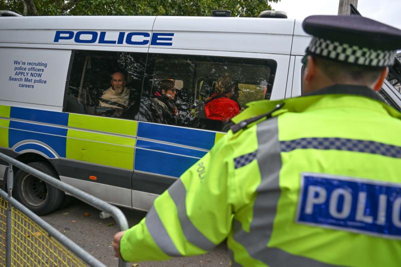 Index - Monumentális demonstráció Londonban, közel 500 főt vettek őrizetbe - Képgaléria