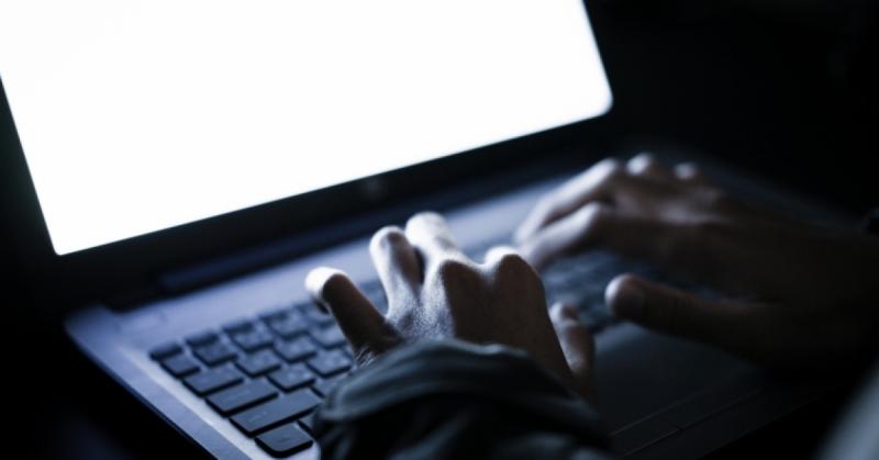 Ha ezt a szöveget olvasod a böngésződ képernyőjén, érdemes elgondolkodnod: valaki észrevétlenül követi a tevékenységeidet, és pontosan tudja, mivel foglalkozol.